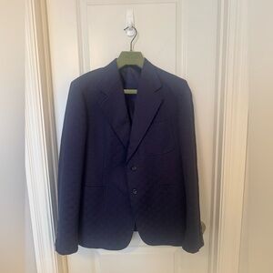 Gucci Men's Navy GG Logo Patterned Sport Coat. Italian Size 56 (U.S. size 46).